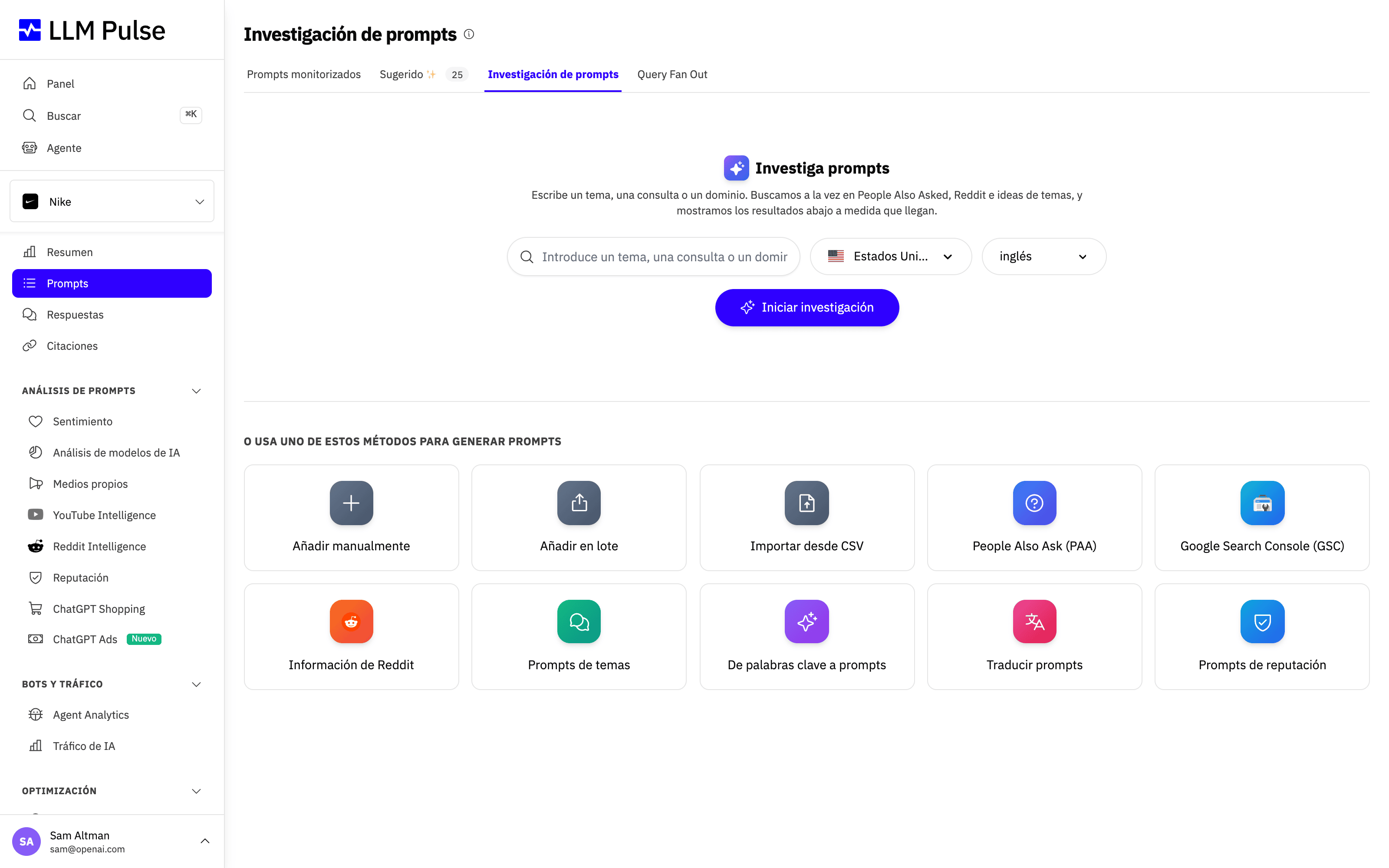 Investigación de prompts en LLM Pulse con un campo de búsqueda de temas y métodos para añadir prompts: Añadir manualmente, Añadir en lote, People Also Ask, Google Search Console, Información de Reddit, Prompts de temas, De palabras clave a prompts, Traducir y Prompts de reputación