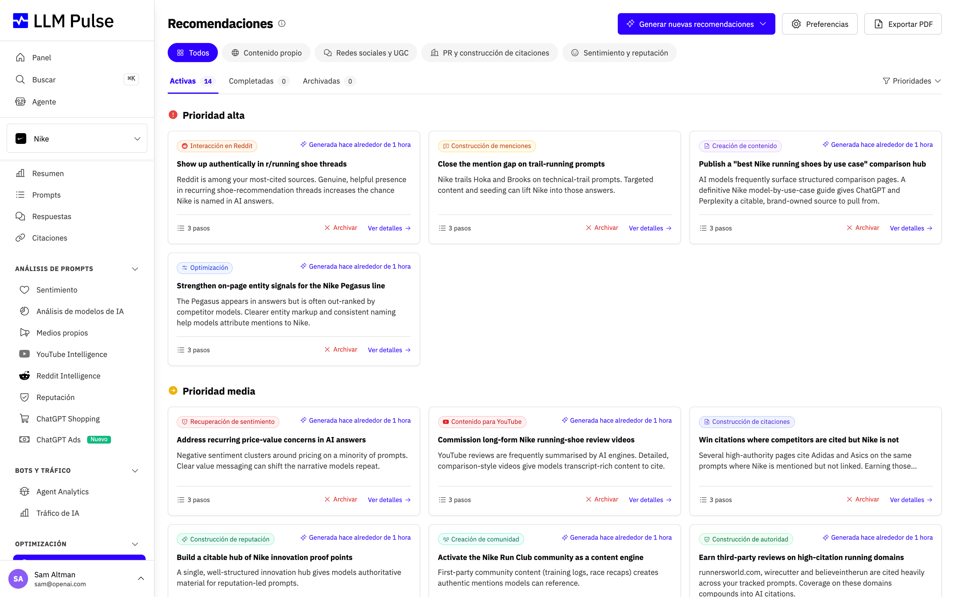 Recommendations en LLM Pulse mostrando acciones priorizadas y generadas con IA agrupadas por categoría para mejorar la visibilidad en IA