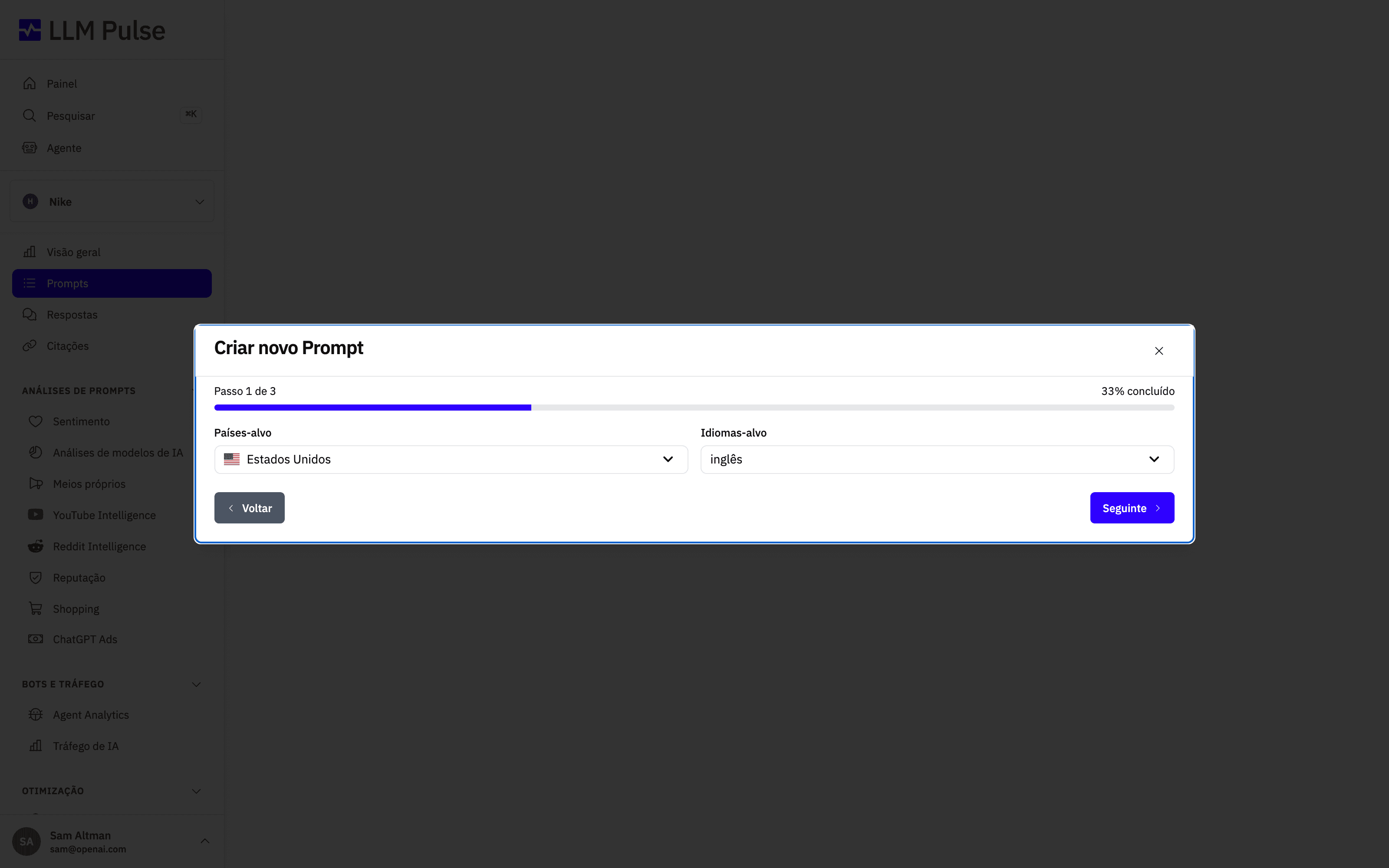 A janela modal Create New Prompt no LLM Pulse, usada para adicionar um prompt manualmente e selecionar os países e idiomas de destino