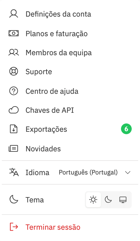 O menu de perfil no LLM Pulse, aberto a partir do avatar no canto inferior esquerdo da barra lateral, com ligações a Definições da conta, Planos e faturação, Membros da equipa, Suporte, Centro de ajuda, Chaves de API, Exportações, Novidades e Terminar sessão